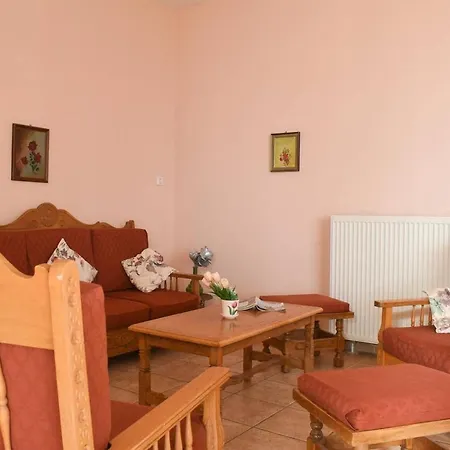 Spacious With Amazing Sea & Mountain View *