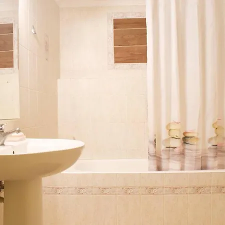 בית נופש Spacious With Amazing Sea & Mountain View *