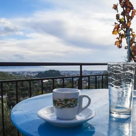 Vakantiehuis Spacious With Amazing Sea & Mountain View *